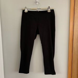 ZELLA High Waist Crop Legging